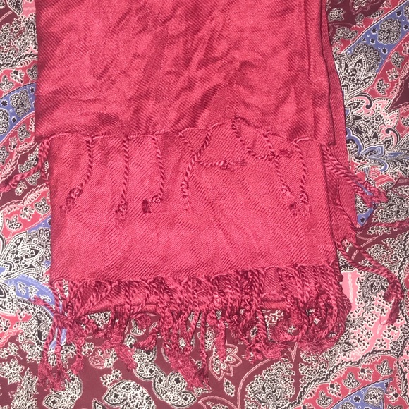 Vintage Light Cranberry Scarf - Picture 2 of 4